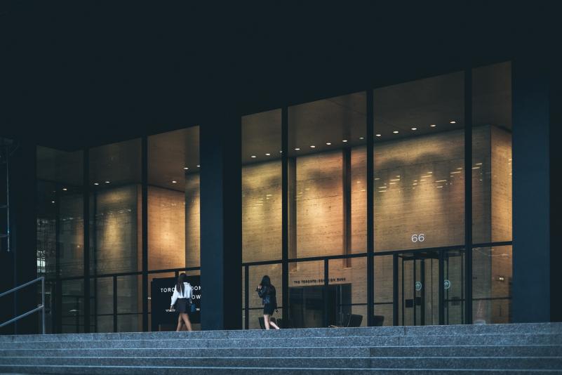 6 Benefits of Aluminium Doors For Your Business