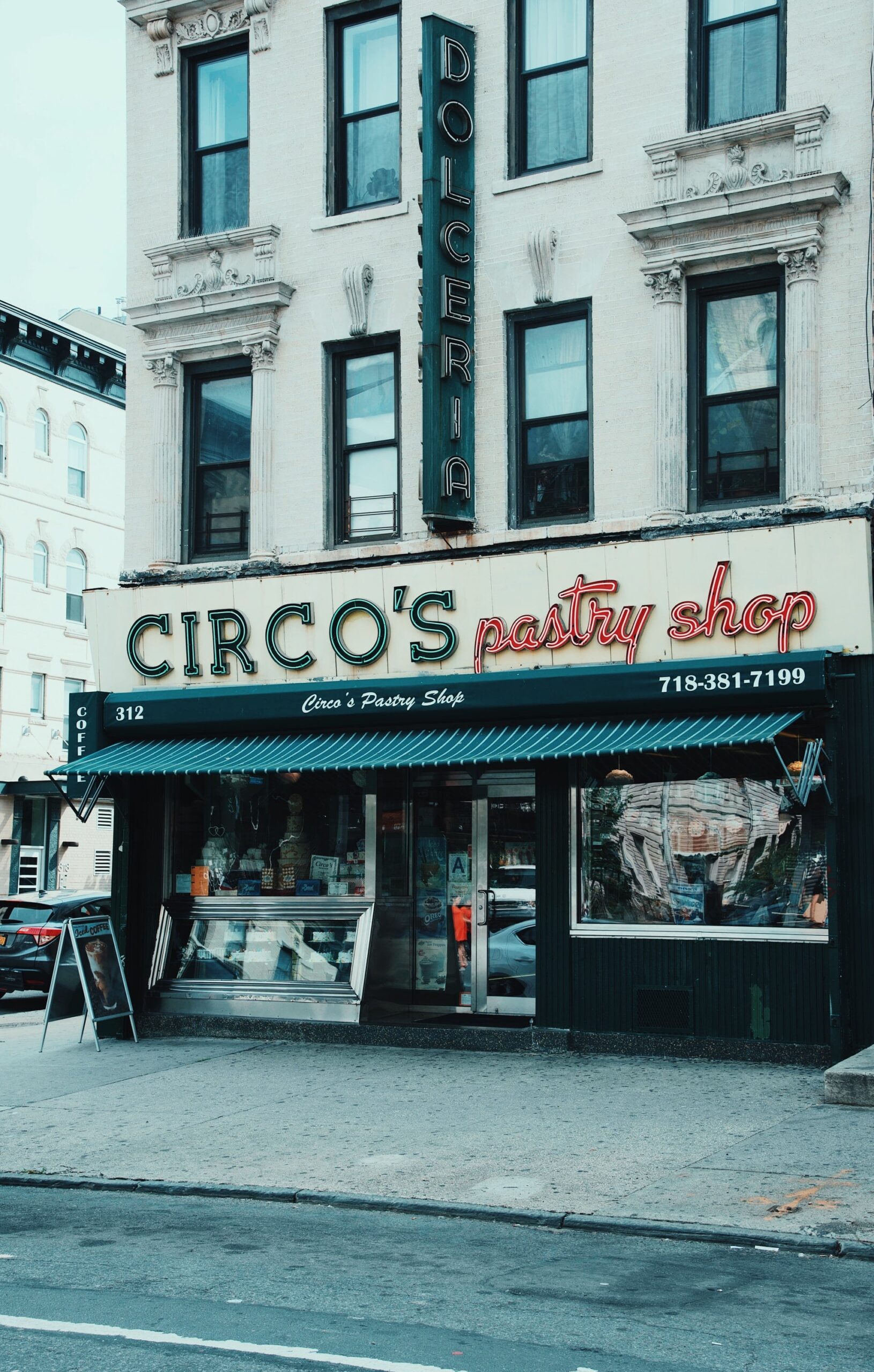 4 Signs Your Storefront Door Needs Replacing