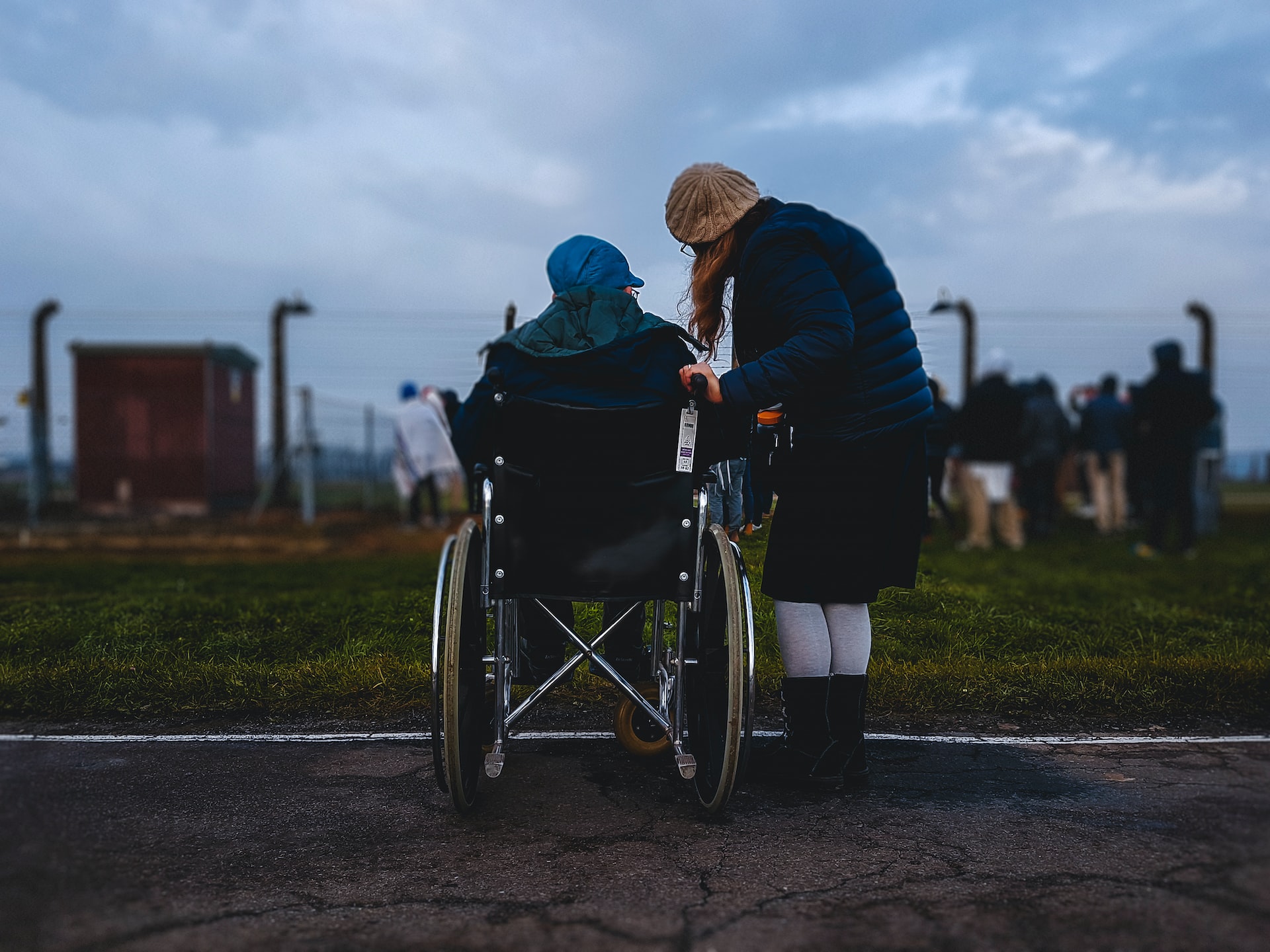 4 Things You Should Know Before Buying Automatic Doors for Disabled Access