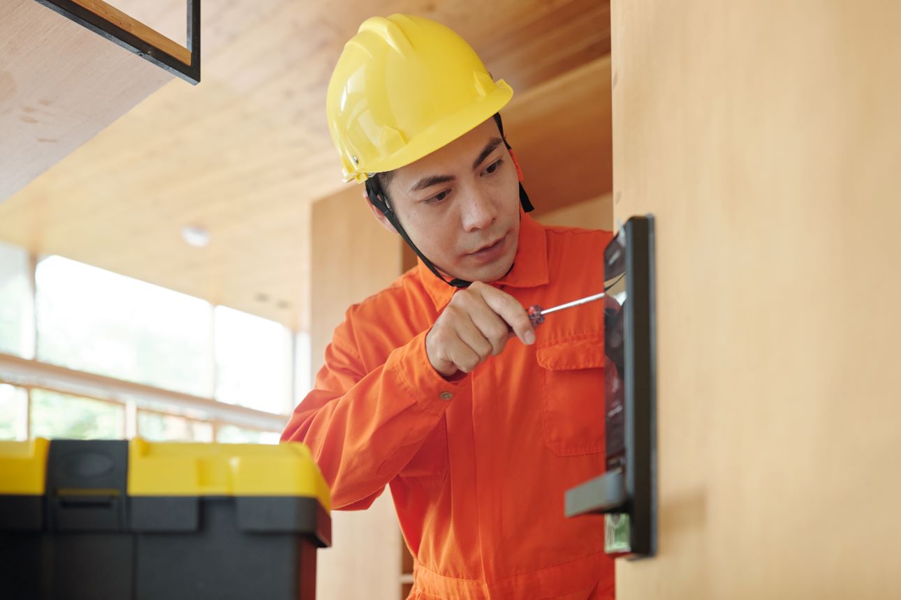 5 Benefits of Prioritising Automatic Door Safety