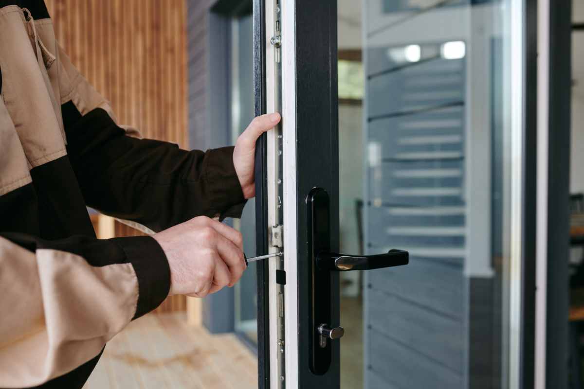 5 Commercial Door Weaknesses That Can Increase Theft Risks